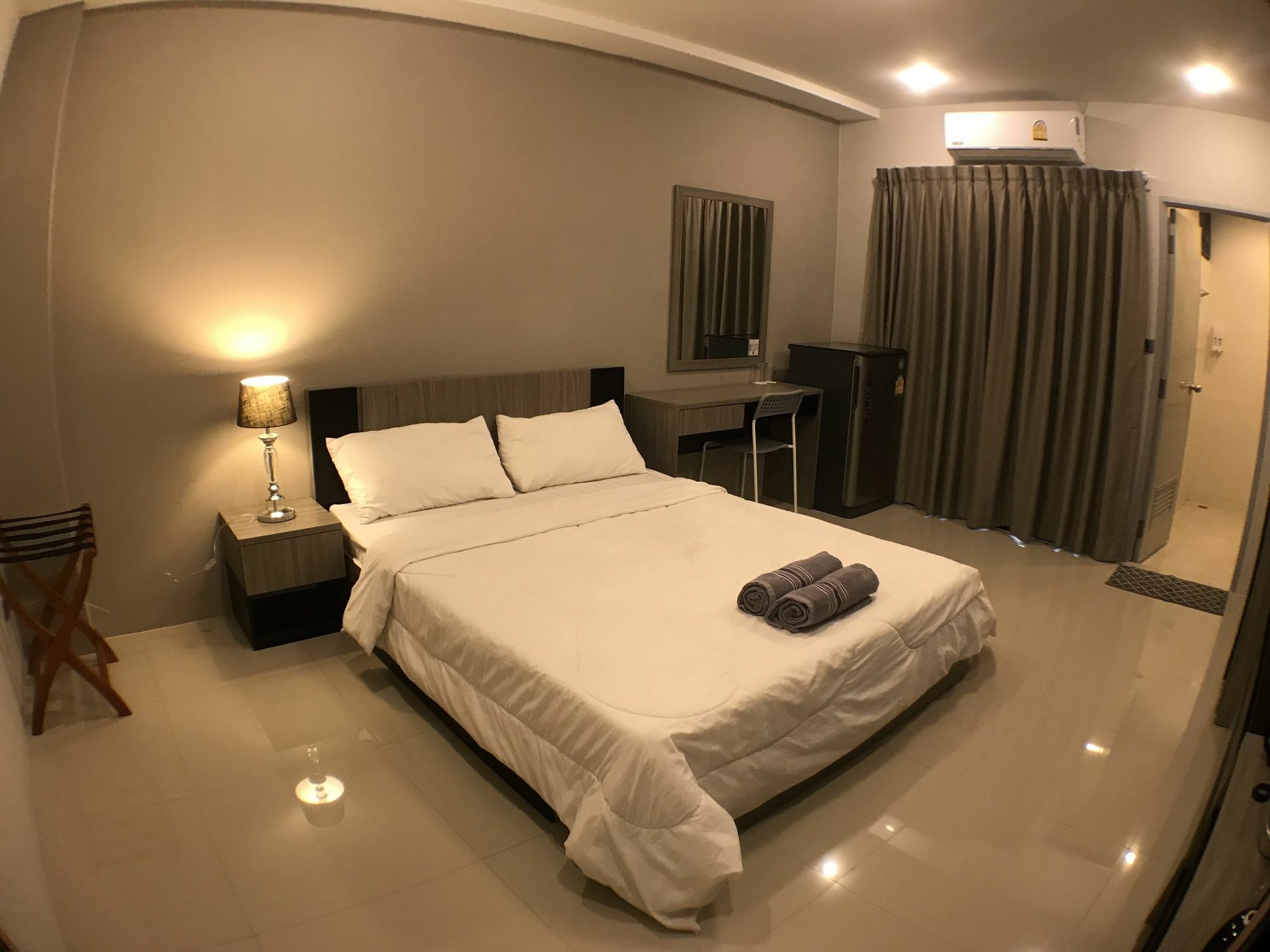 28 Place Bangkok Exterior photo