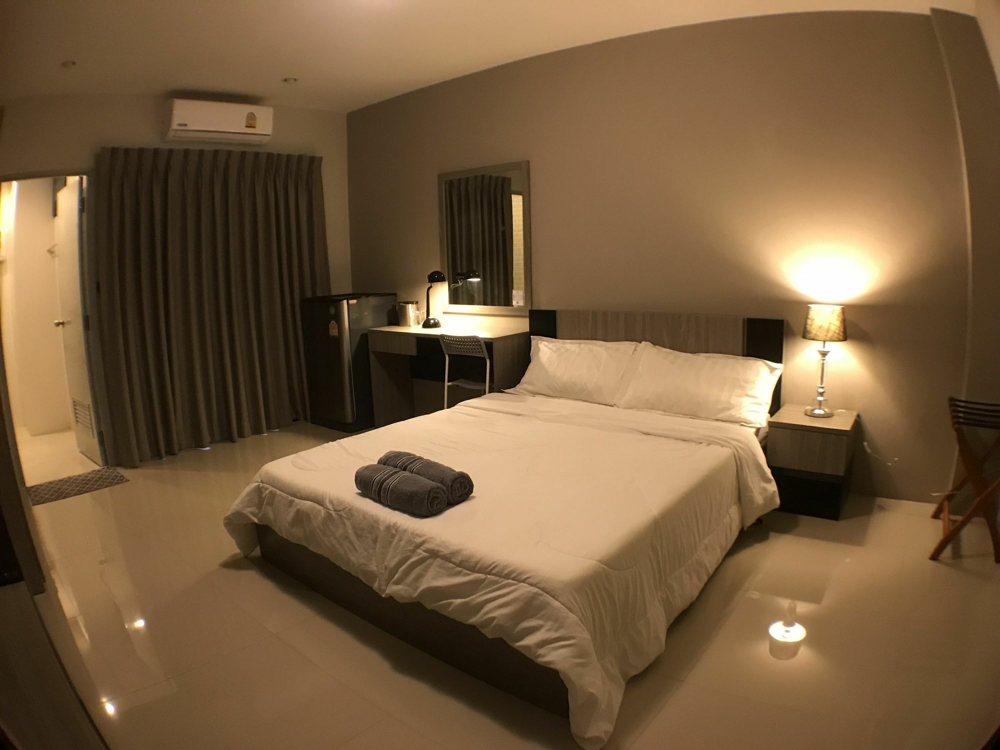 28 Place Bangkok Exterior photo